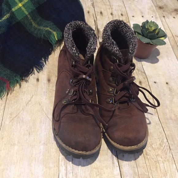 Brown Lace up winter ankle boots - Picture 9 of 15